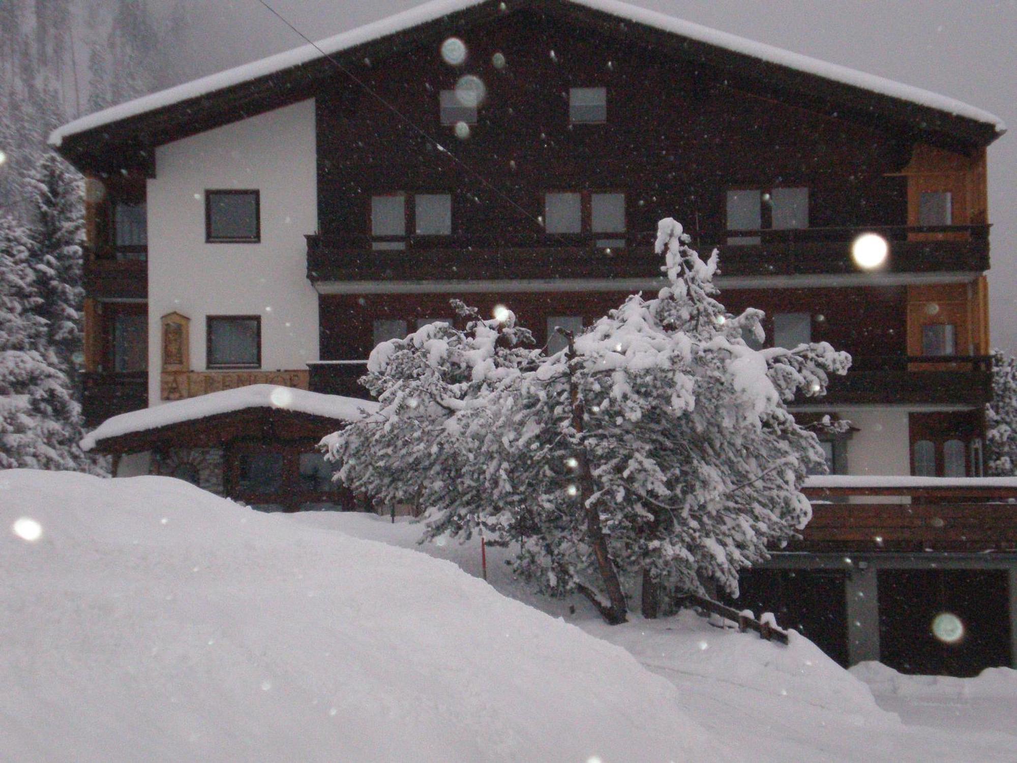 Hotel Alpenhof alt Lähn Exterior foto